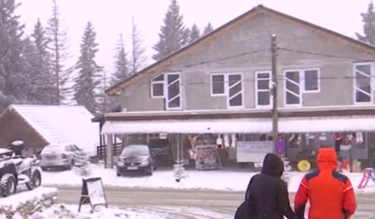 Poza pentru articolul Iarna de poveste a ajuns în România: ninsori și peisaje spectaculoase de Crăciun în toată ţara