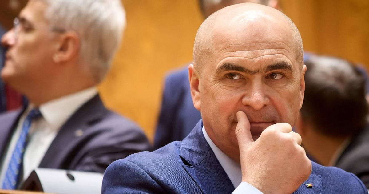 Guvernul lasă primăriile să păstreze banii în plus din taxele locale, însă le taie sumele alocate