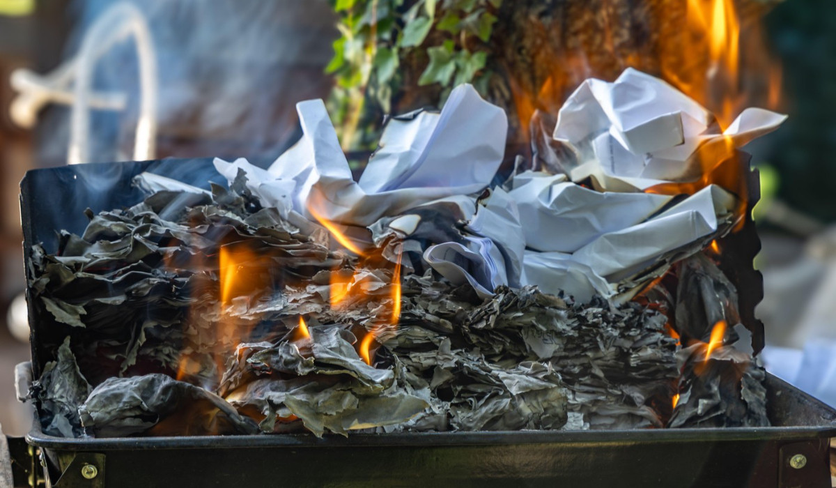 Investigație la Ploiești: mii de dosare ale Poliției distruse ilegal!