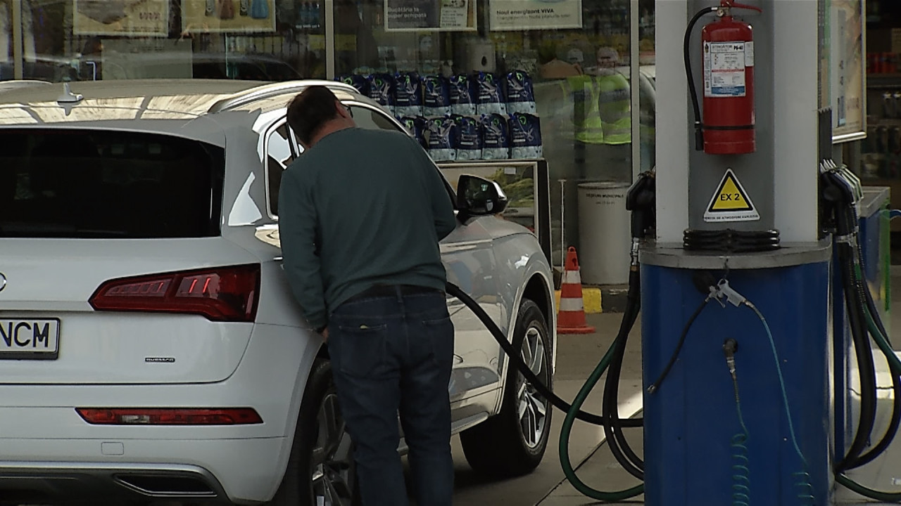 Motorina depășește 10 lei pe litru