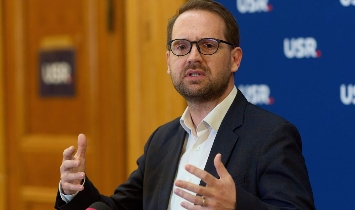 Fritz: PSD vrea vremuri de deficit și privilegii