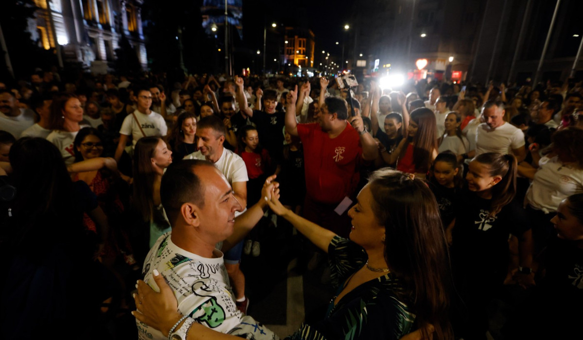 Poza pentru articolul Bucureştiul dansează pe Calea Victoriei. Primele imagini de la evenimentul "Noaptea dansului"