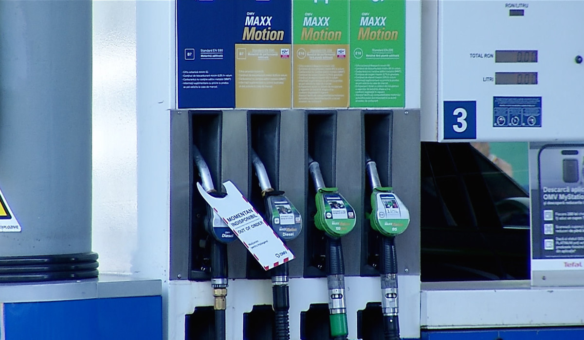 A cincea zi când staţiile de alimentare rămân fără motorină. "Dezastru, domnule"
