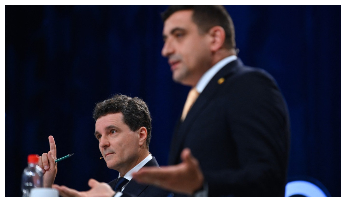 Radu Carp: Vom avea alegeri prezidenţiale până la final de an, Nicușor Dan a intrat în capcana PSD-AUR