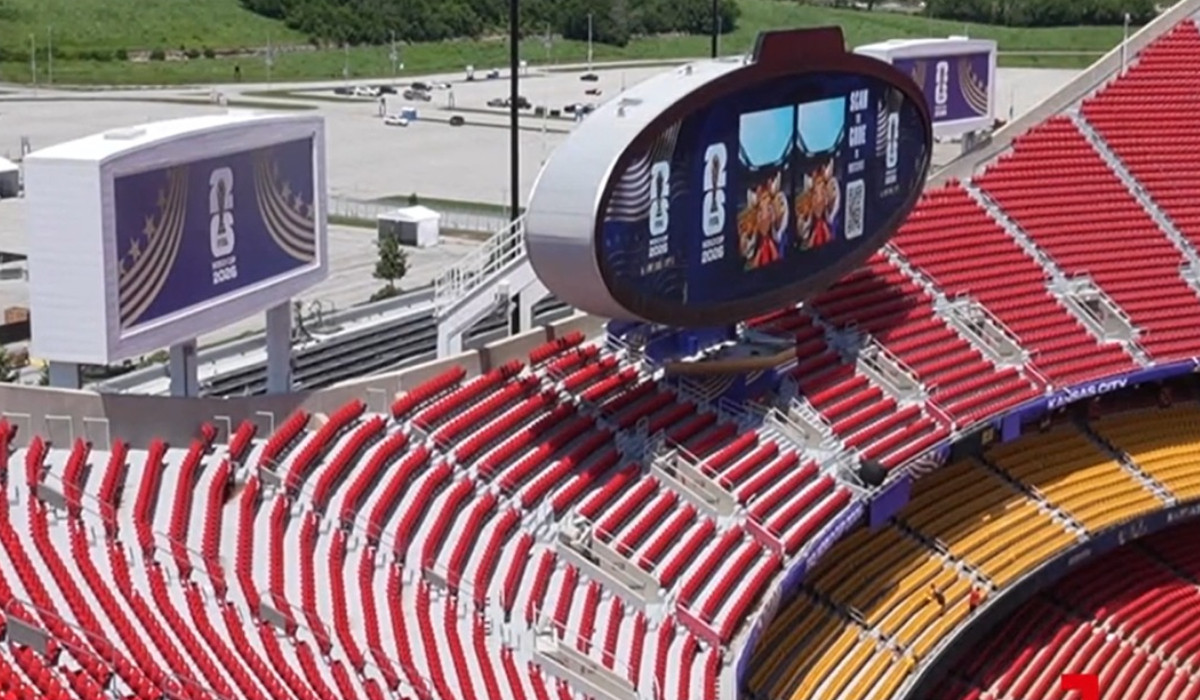 Mai sunt 24 de ore până la startul Campionatului Mondial. Stadionul din Kansas City îi aşteaptă pe microbişti