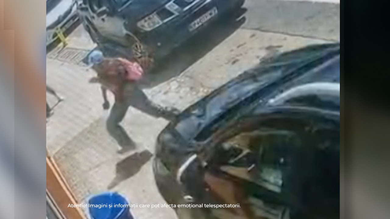 Copila de 12 ani, lovită pe trotuar, a murit la spital