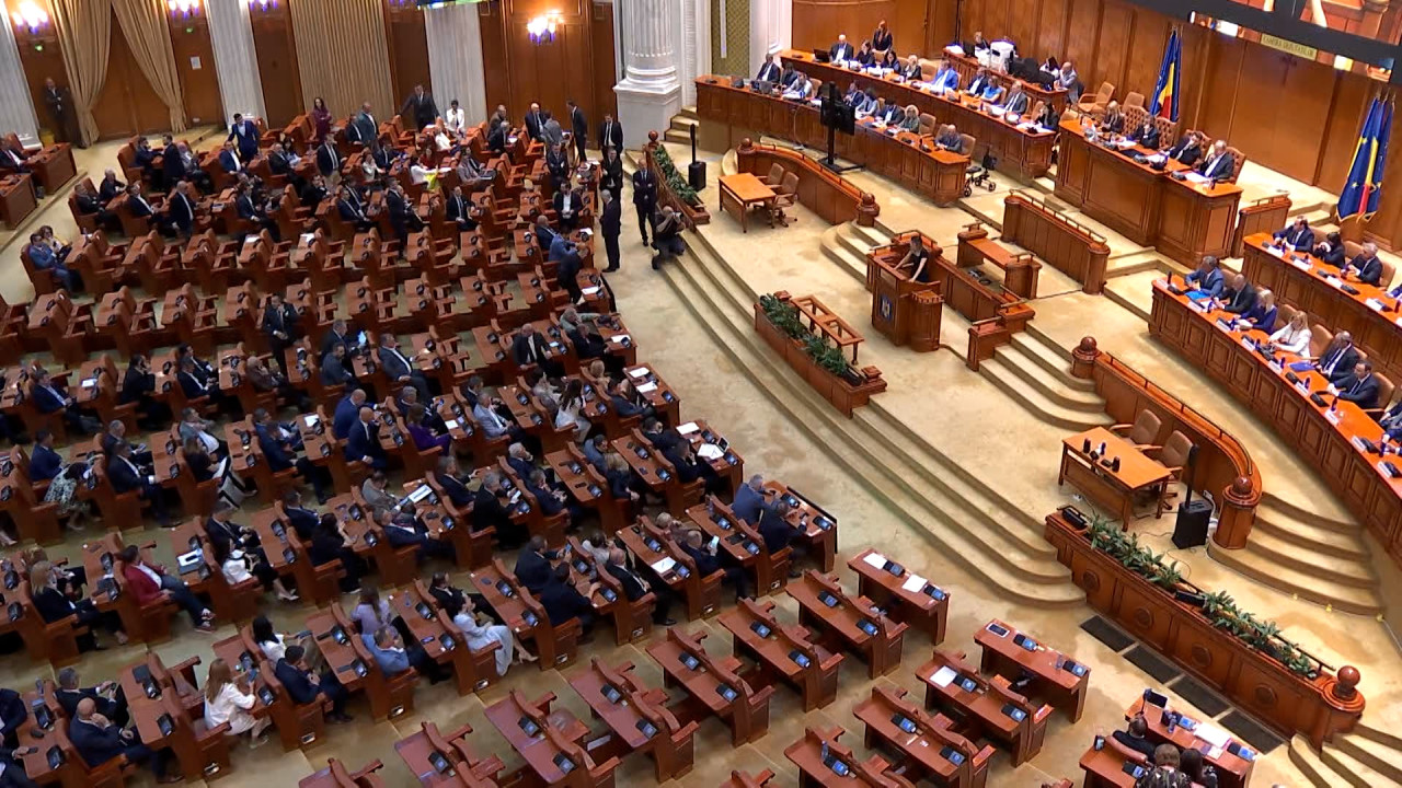 Războiul alegerilor anticipate. Omul numit de PSD la șefia AEP spune că legea nu permite organizarea lor