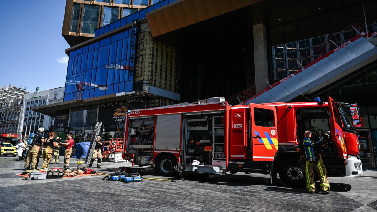 Doi români, victime în tragedia din Bruxelles. Șase muncitori au murit în incendiul de pe șantier