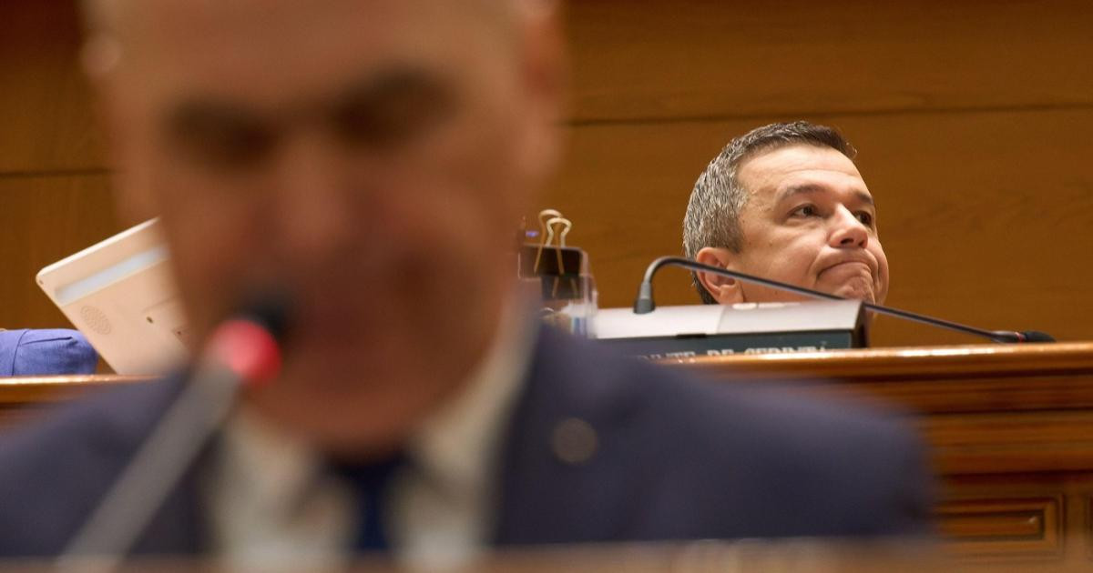 PNL și-a decapitat 6 filiale, 4 doar din Capitală. PSD vrea să înlocuiască guvernul cu o comisie de criză