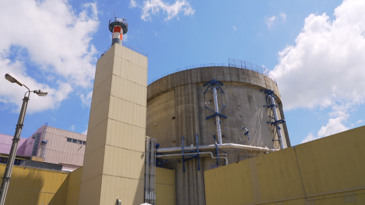 România va importa energie la preţuri uriaşe. Reactor închis la Cernavodă şi o lună august secetoasă