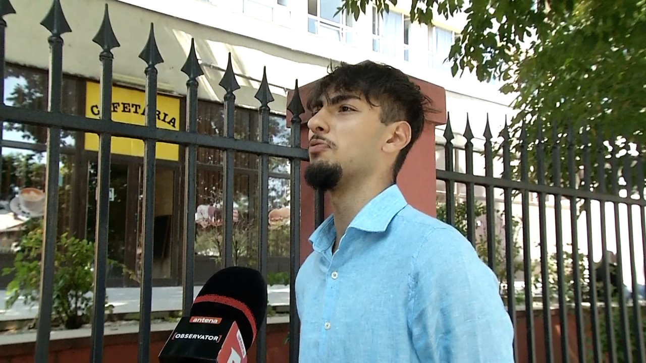 Reacția unui elev după proba la Română, în a doua sesiune de Bacalaureat: "Am venit doar ca să fie"
