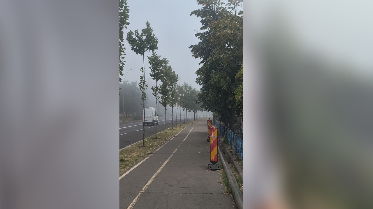Locuitorii unui oraș din România s-au trezit dis de dimineață învăluiți de abur. Explicația unui fenomen rar