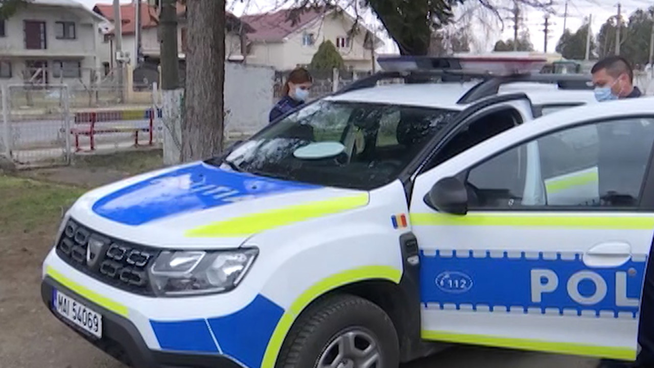 Doi români, reținuți în Zakynthos după ce ar fi violat o turistă britanică. Au și filmat abuzul
