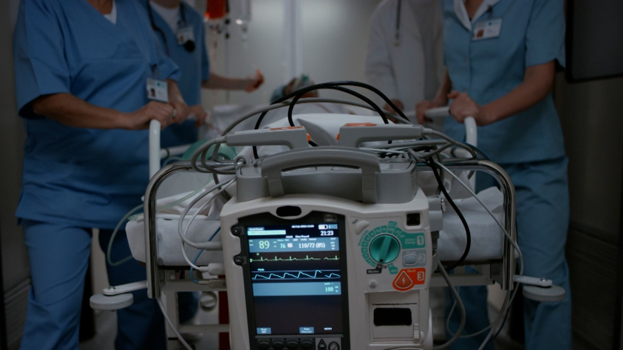 Acuzații grave la o clinică din București. Bolnavi, folosiți în studii și tratați experimental fără acord