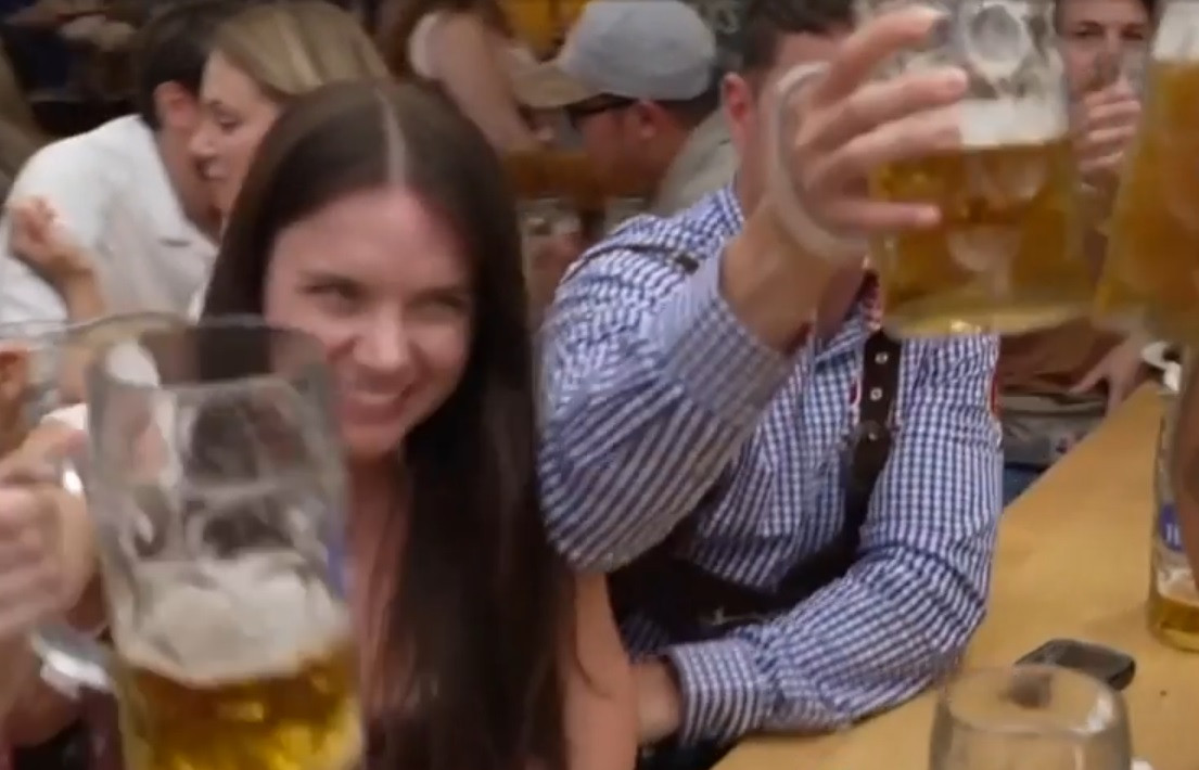 Peste 6 milioane de oameni, așteptați la Oktoberfest. Festivalul a început cu o paradă