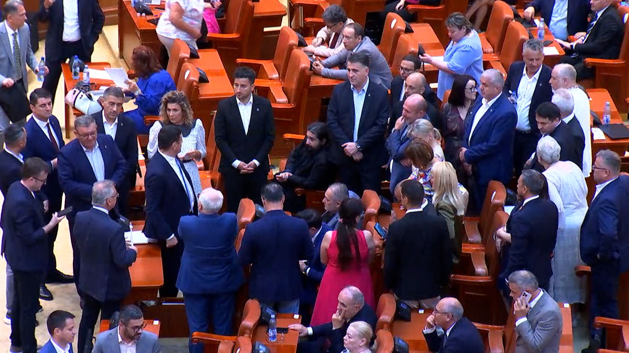 Lui Siegfried Mureșan îi lipsesc cel puțin 47 de voturi. PSD nu-l votează, iar AUR este linia roșie a UDMR
