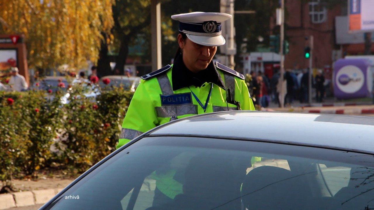 Reţea de poliţişti şi instructori auto şpăgari la DRPCIV Mită pentru redobândirea permisului
