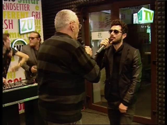 Whats Up, Marius Moga & Horia Moculescu - T&acirc;năr şi Nebun Live @ MorningZU