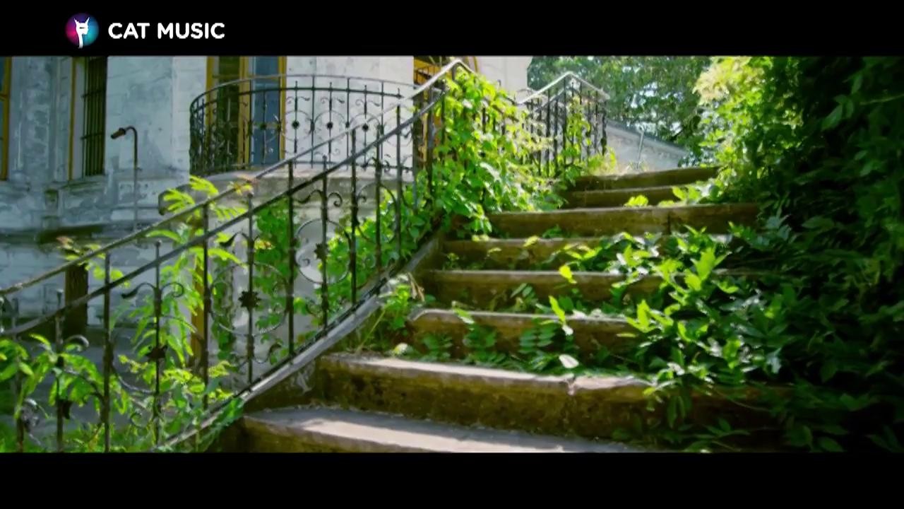 Jo feat. Randi - Pana vara viitoare