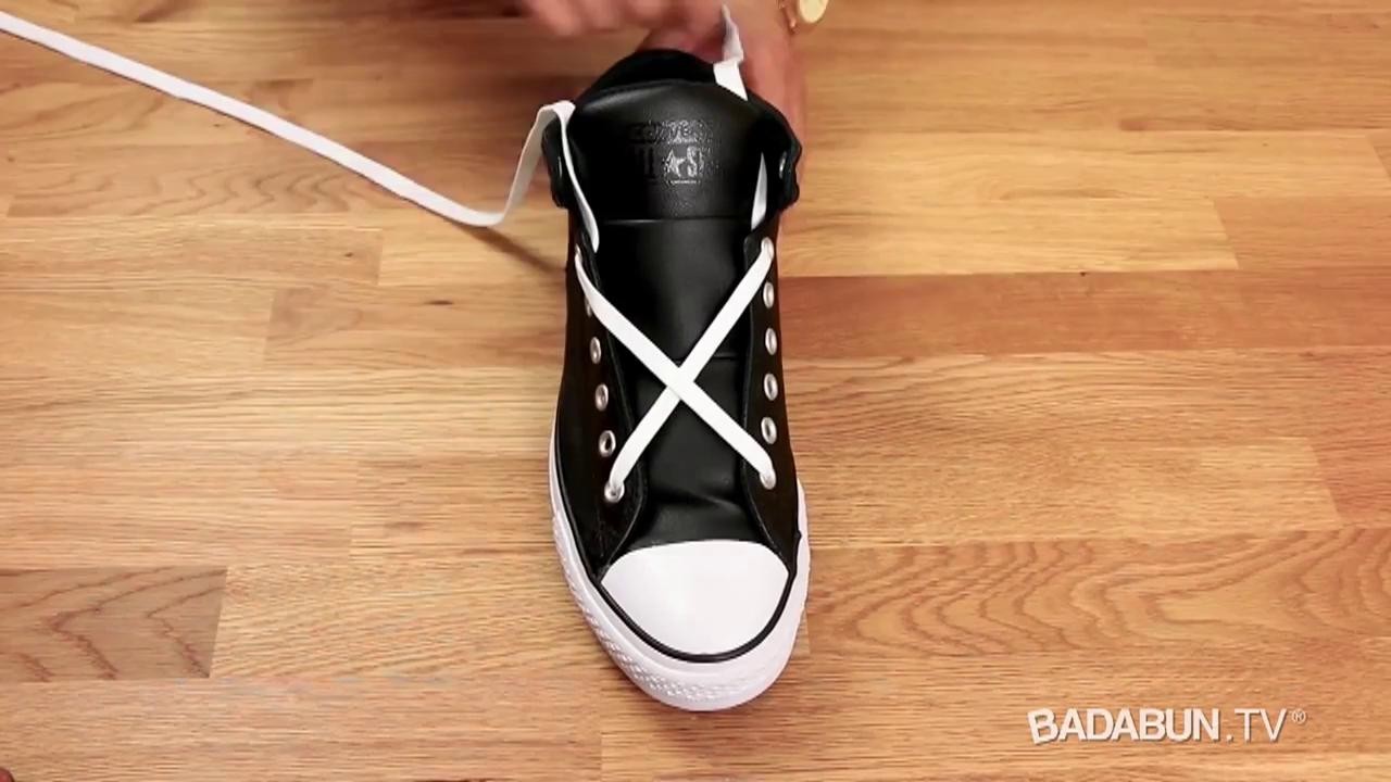 Cele mai BETON metode de a lega şierturile la tenişi