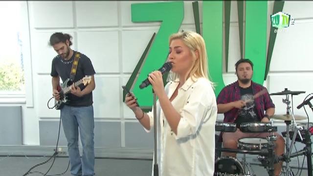 Jo canta un cover dupa ''Suflet gol'' de la Madalina Manole live la ZU