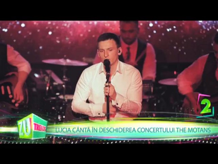 Lucia cântă în deschiderea concertului The Motans